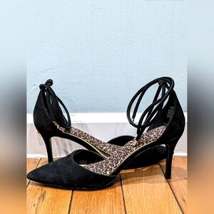 FREE SHIPPING!!! Nine West Women's Mahmud Black Suede Pumps - Size 8½